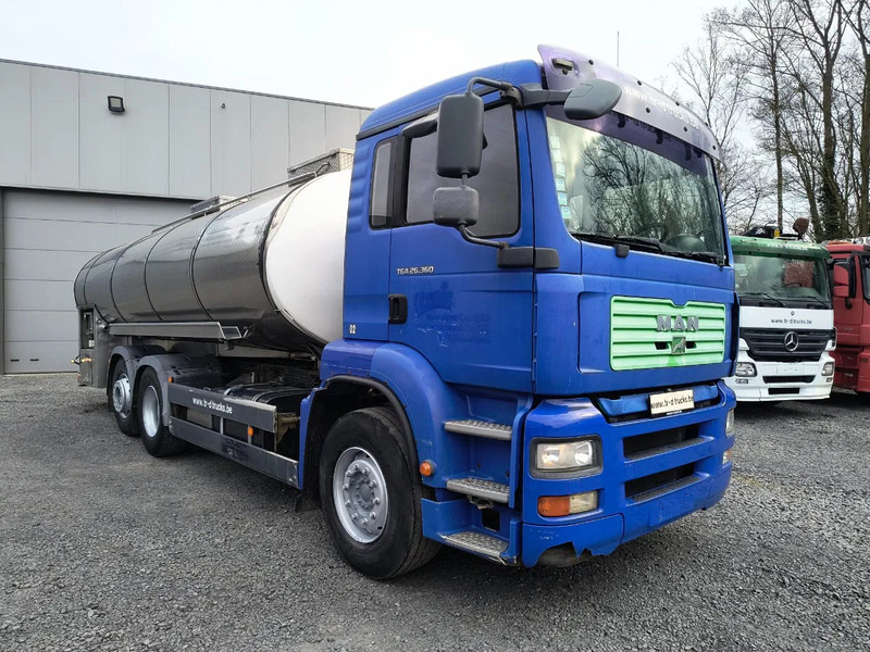MAN TGA 26.360 INSULATED INOX TANK - 2 COMP - AIRCO - LIFT/STEERING AXLE - Camion citerne: photos 3 MAN TGA 26.360 INSULATED INOX TANK - 2 COMP - AIRCO - LIFT/STEERING AXLE - Camion citerne: photos 3