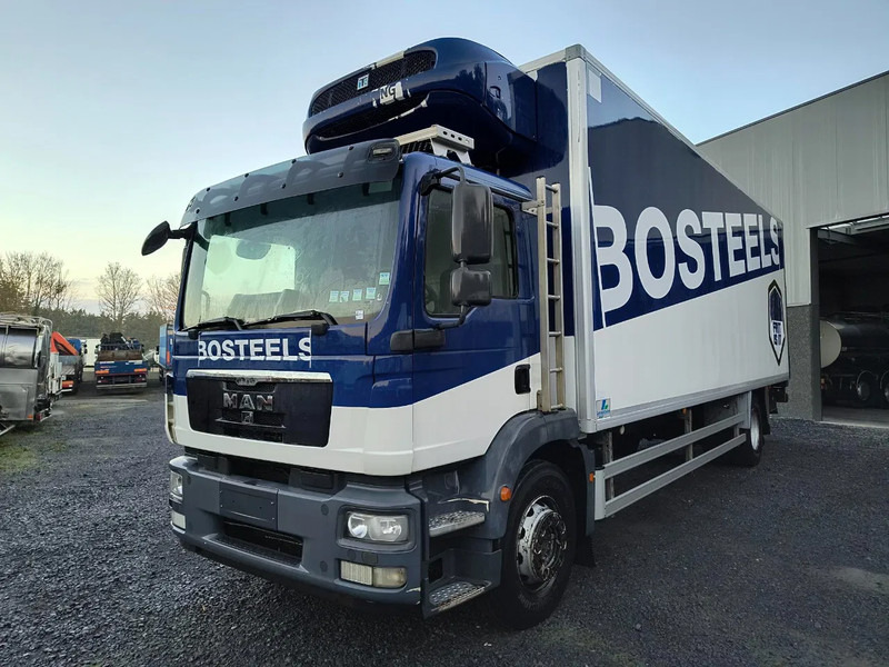 MAN TGM 18.250 2 COMP THERMOKING - 2000KG DHOLLANDIA - Camion frigorifique: photos 1 MAN TGM 18.250 2 COMP THERMOKING - 2000KG DHOLLANDIA - Camion frigorifique: photos 1