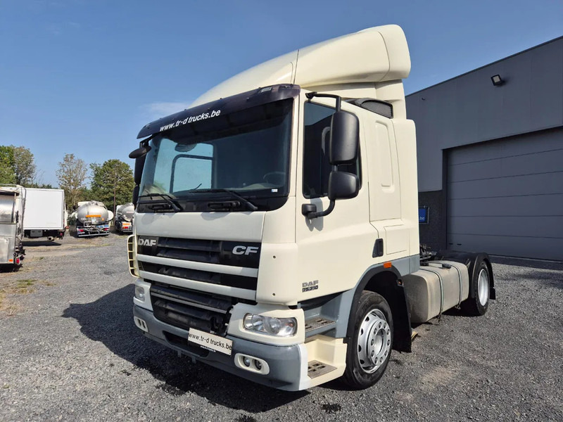 DAF CF 75.310 SPACECAB - BI COOL - VERY GOOD CONDITION - Tracteur routier: photos 1 DAF CF 75.310 SPACECAB - BI COOL - VERY GOOD CONDITION - Tracteur routier: photos 1