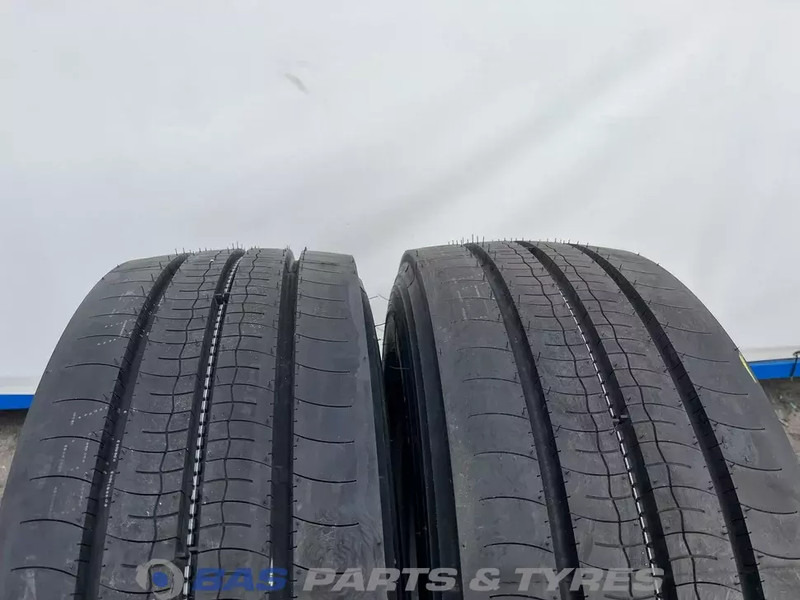 Bridgestone - Pneu pour Camion: photos 2 Bridgestone - Pneu pour Camion: photos 2