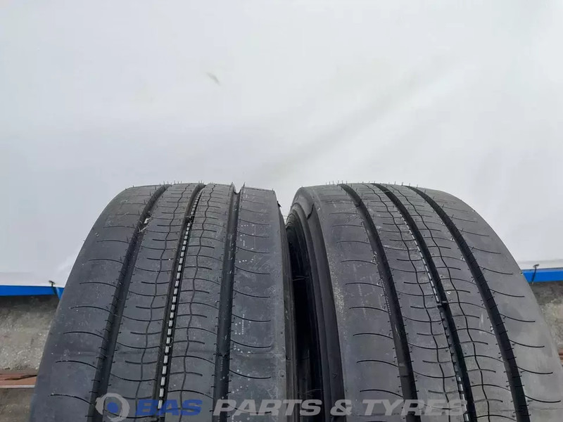 Bridgestone - Pneu pour Camion: photos 2 Bridgestone - Pneu pour Camion: photos 2