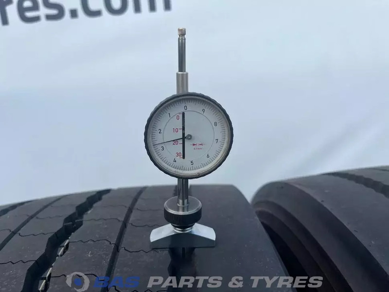 Bridgestone - Pneu pour Camion: photos 3 Bridgestone - Pneu pour Camion: photos 3