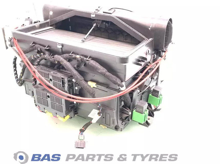 DAF CF Euro 6 Kacheleenheid DAF 1925741 - Panel de instrumentos pour Camion: photos 2 DAF CF Euro 6 Kacheleenheid DAF 1925741 - Panel de instrumentos pour Camion: photos 2