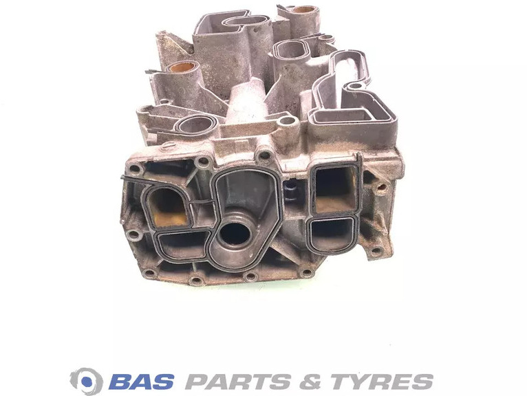 DAF Oliefilterhuis DAF 2107465 - Filtre à huile pour Camion: photos 5 DAF Oliefilterhuis DAF 2107465 - Filtre à huile pour Camion: photos 5