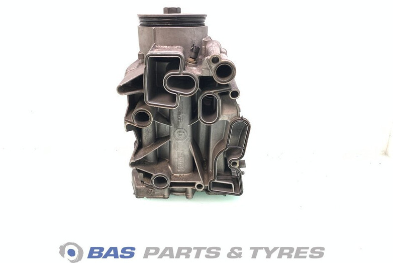 DAF Oliemodule DAF 1980614 - Filtre à huile pour Camion: photos 2 DAF Oliemodule DAF 1980614 - Filtre à huile pour Camion: photos 2