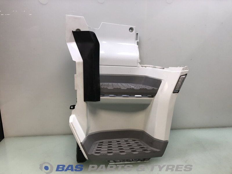 DAF XF G2 Opstap Links DAF 2237310 - Carrosserie et extérieur pour Camion: photos 1 DAF XF G2 Opstap Links DAF 2237310 - Carrosserie et extérieur pour Camion: photos 1