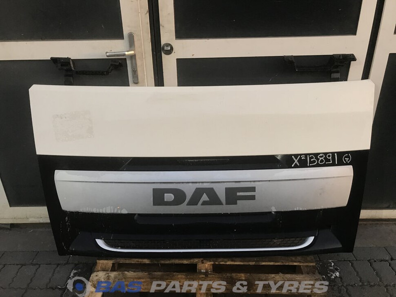 DAF XF106 Grille DAF 1892076 - Calandre pour Camion: photos 1 DAF XF106 Grille DAF 1892076 - Calandre pour Camion: photos 1