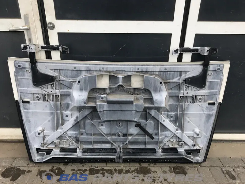 DAF XF106 - Calandre pour Camion: photos 2 DAF XF106 - Calandre pour Camion: photos 2