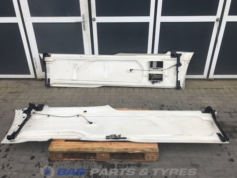 DAF XF106 - Carrosserie et extérieur pour Camion: photos 4 DAF XF106 - Carrosserie et extérieur pour Camion: photos 4