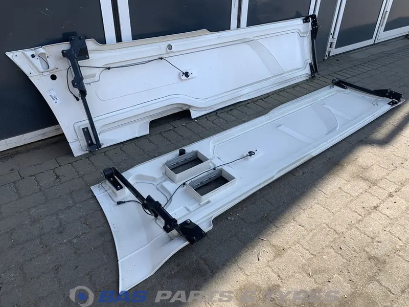DAF XF106 - Carrosserie et extérieur pour Camion: photos 5 DAF XF106 - Carrosserie et extérieur pour Camion: photos 5