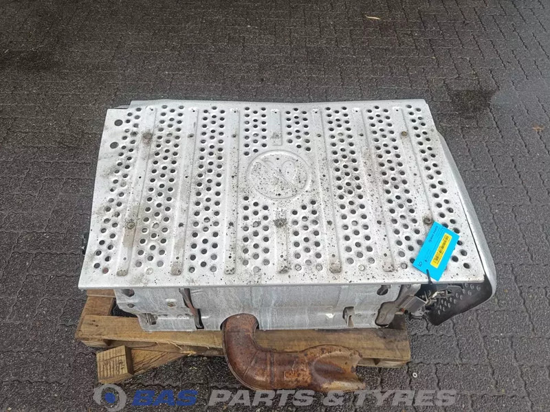 Mercedes-Benz Uitlaatdemper Mercedes A 006 490 74 12 - Silencieux pour Camion: photos 3 Mercedes-Benz Uitlaatdemper Mercedes A 006 490 74 12 - Silencieux pour Camion: photos 3