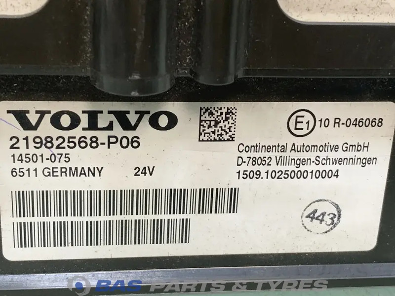 Volvo FH4 Instrumentenpaneel Volvo 21589170 - Panel de instrumentos pour Camion: photos 4 Volvo FH4 Instrumentenpaneel Volvo 21589170 - Panel de instrumentos pour Camion: photos 4