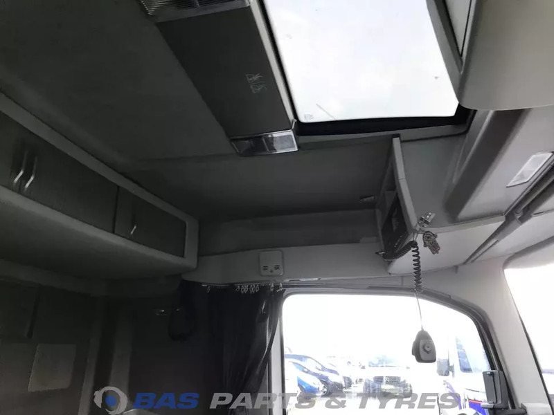 Volvo FH4 Volvo Sleeper Cab L2H1 82271553 - Cabine et intérieur pour Camion: photos 5 Volvo FH4 Volvo Sleeper Cab L2H1 82271553 - Cabine et intérieur pour Camion: photos 5