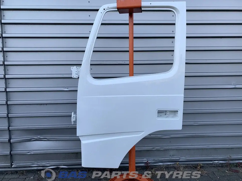 Volvo FM4 - Portière et pièces pour Camion: photos 1 Volvo FM4 - Portière et pièces pour Camion: photos 1