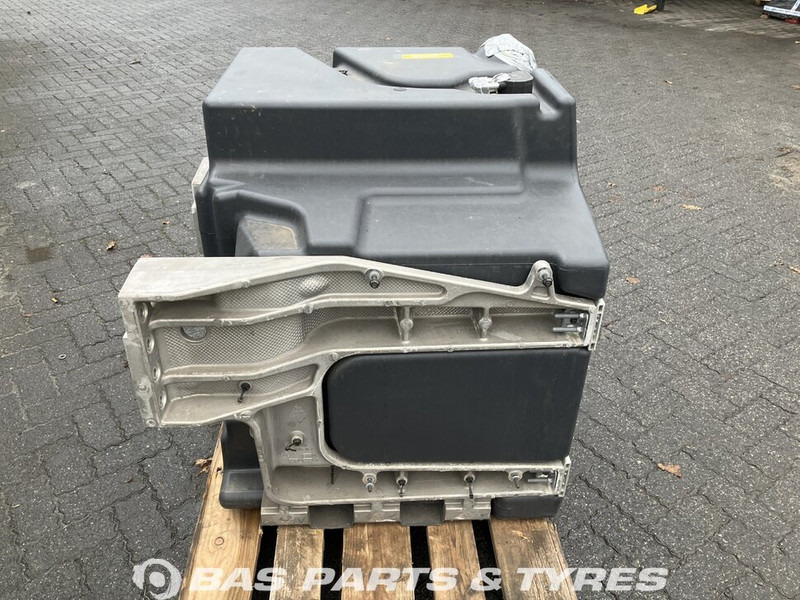 Volvo - Réservoir de carburant pour Camion: photos 2 Volvo - Réservoir de carburant pour Camion: photos 2