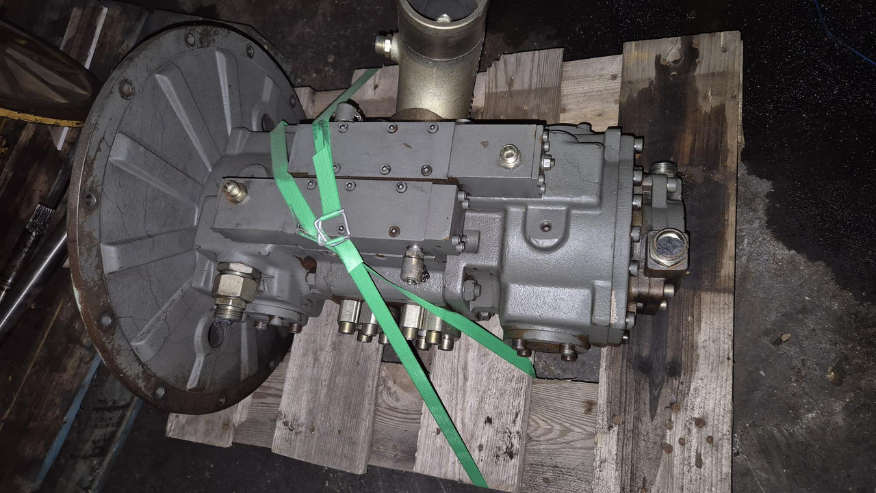 BOMBA LPVD075. LIEBHERR A904 - Pompe hydraulique pour Engins de chantier: photos 2 BOMBA LPVD075. LIEBHERR A904 - Pompe hydraulique pour Engins de chantier: photos 2