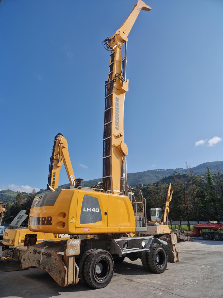 Pelle de manutention LIEBHERR LH40M: photos 11