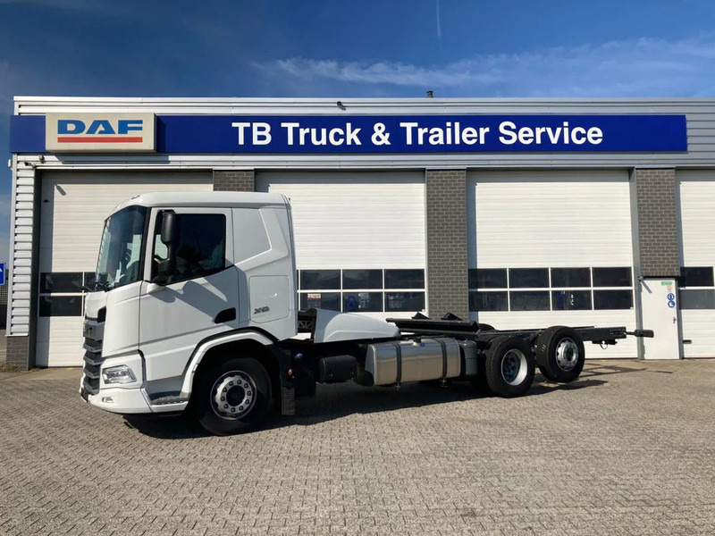 DAF XD 450 FAN CHASSIS SLEEPER CAB PTO STEERING LIFTAXLE 505WB - NEW - Châssis cabine: photos 1 DAF XD 450 FAN CHASSIS SLEEPER CAB PTO STEERING LIFTAXLE 505WB - NEW - Châssis cabine: photos 1