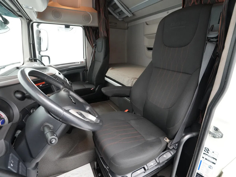 Tracteur routier DAF XF 480 FT Super Space Cab, 2x Tanks: photos 15 Tracteur routier DAF XF 480 FT Super Space Cab, 2x Tanks: photos 15