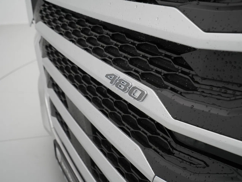 Tracteur routier neuf DAF XG 480 FT DVS LEATHER PTO-PREP B3-ALARM SILVER METALLIC (J5320MESI) VECTO 2: photos 15 Tracteur routier neuf DAF XG 480 FT DVS LEATHER PTO-PREP B3-ALARM SILVER METALLIC (J5320MESI) VECTO 2: photos 15