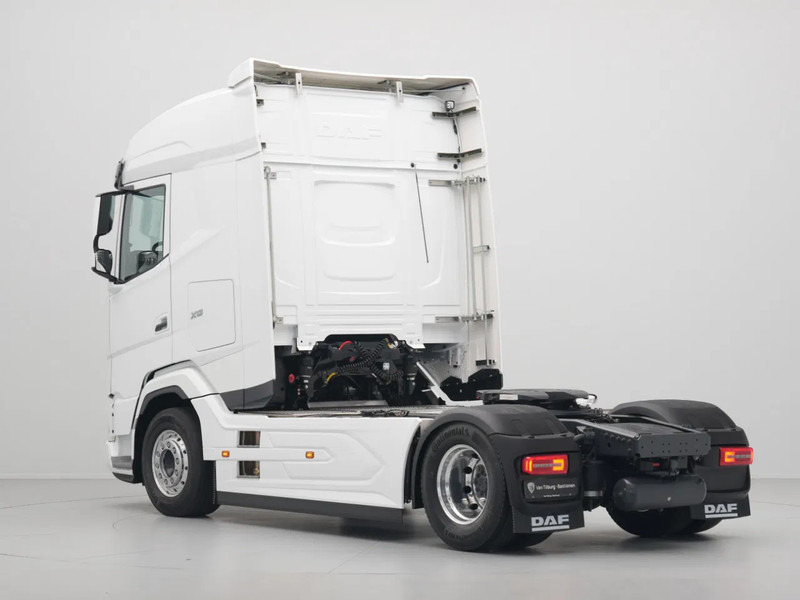 DAF XG 480 WIT SPIEGELS EXCLUSIVE AUDIO ALCOAS ADR FL+AT+EXII - Tracteur routier: photos 4 DAF XG 480 WIT SPIEGELS EXCLUSIVE AUDIO ALCOAS ADR FL+AT+EXII - Tracteur routier: photos 4