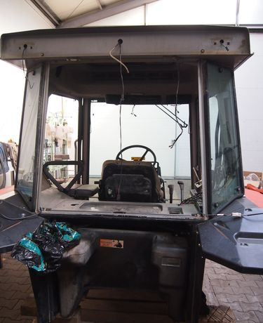 Części do Ciągnika Massey Ferguson MF 3050, 3060, 3070, 3080, 3090 Kabina do Massey Ferguson serii 30.. , 31.. , 36.. - Cabine pour Machine agricole: photos 2 Części do Ciągnika Massey Ferguson MF 3050, 3060, 3070, 3080, 3090 Kabina do Massey Ferguson serii 30.. , 31.. , 36.. - Cabine pour Machine agricole: photos 2