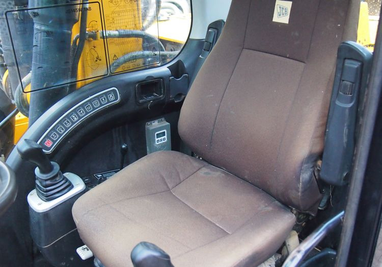 Pelle sur pneus Koparka kołowa JCB JS145W 2011 Koparka JCB: photos 12