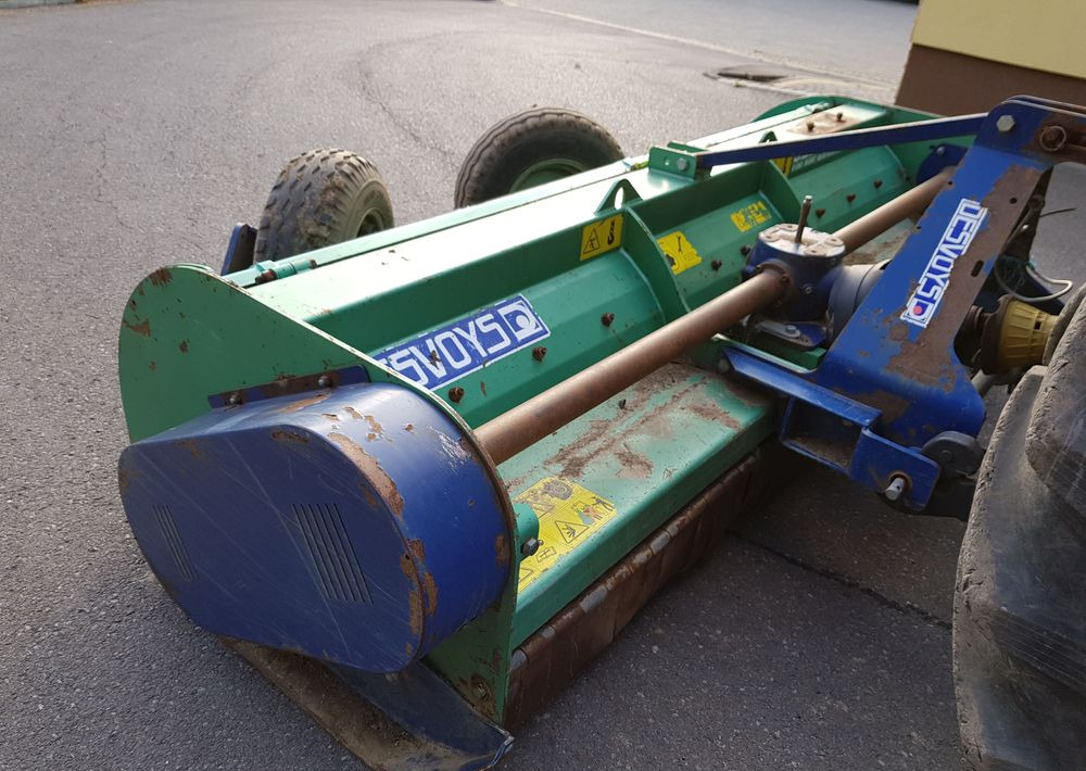 Kosiarka bijakowa Desvoys BH DR4 2011 - Broyeur à axe horizontal: photos 4 Kosiarka bijakowa Desvoys BH DR4 2011 - Broyeur à axe horizontal: photos 4