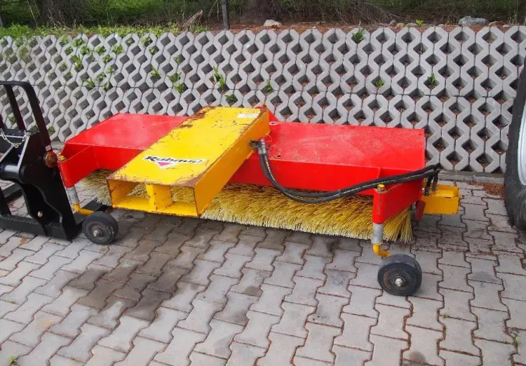 Zmiatarka Rabaud   Szerokość robocza 2m - Brosse: photos 1 Zmiatarka Rabaud   Szerokość robocza 2m - Brosse: photos 1