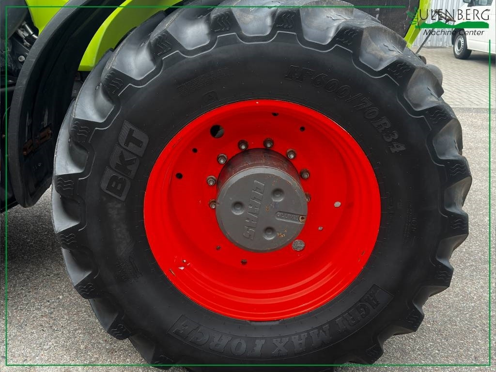 Tracteur agricole Claas Axion 950 Cmatic: photos 12
