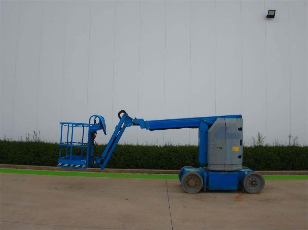Genie Z30-20N - Nacelle articulée: photos 1 Genie Z30-20N - Nacelle articulée: photos 1