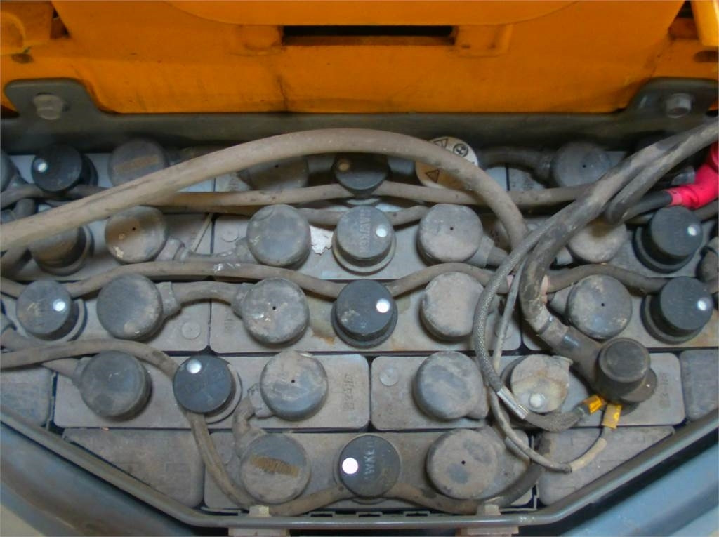 Haulotte STAR 10 - Nacelle à mât vertical: photos 5 Haulotte STAR 10 - Nacelle à mât vertical: photos 5