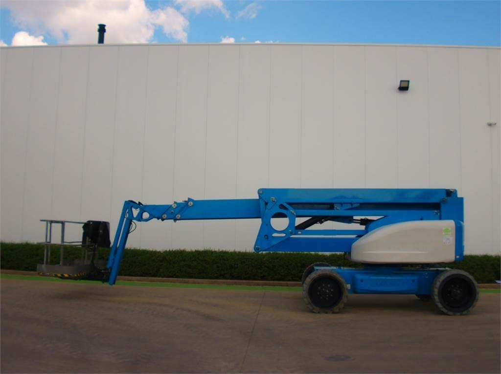 Niftylift HR28 - Nacelle articulée: photos 1 Niftylift HR28 - Nacelle articulée: photos 1