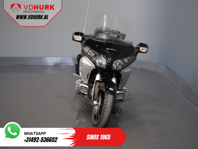 Honda GL 1800 Gold Wing MARGE/ ABS/ Koffers/ Cruise/ Topkoffer/ Radio - Motocyclette: photos 2 Honda GL 1800 Gold Wing MARGE/ ABS/ Koffers/ Cruise/ Topkoffer/ Radio - Motocyclette: photos 2