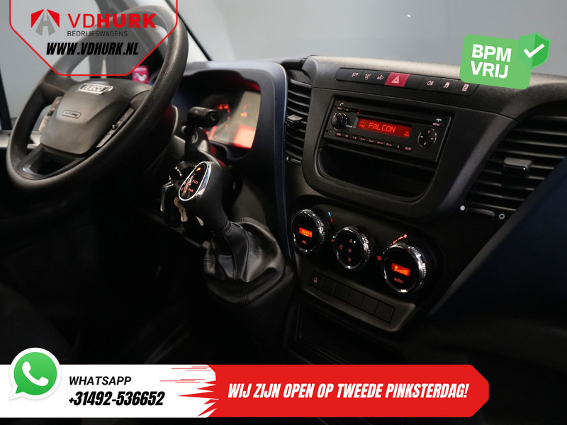 Iveco Daily 35C14D 2.3 140 pk Aut. ZF DC Dubbel Cabine 6 Pers./ Kipper/ Pick Up/ Open Laadbak/ 3.5t Trekverm./ Dubbel Lucht/ Gev.Stoel/ Clim - Utilitaire plateau, Utilitaire double cabine: photos 3 Iveco Daily 35C14D 2.3 140 pk Aut. ZF DC Dubbel Cabine 6 Pers./ Kipper/ Pick Up/ Open Laadbak/ 3.5t Trekverm./ Dubbel Lucht/ Gev.Stoel/ Clim - Utilitaire plateau, Utilitaire double cabine: photos 3