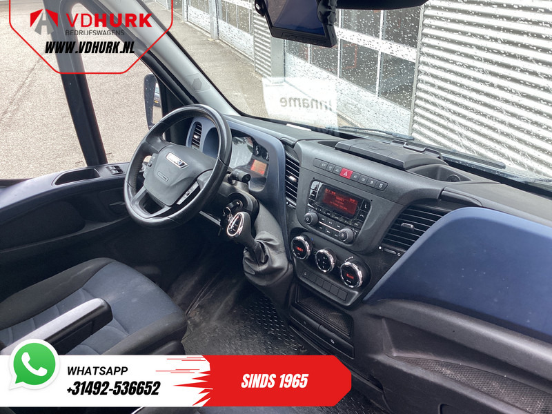 Iveco Daily 35S18V 3.0 180 pk ZF Aut. L2H2 352 EXPORT ONLY 3.5t Trekverm./ Gev.stoel/ Climate/ Camera/ Cruise/ Trekhaak - Fourgon utilitaire: photos 3 Iveco Daily 35S18V 3.0 180 pk ZF Aut. L2H2 352 EXPORT ONLY 3.5t Trekverm./ Gev.stoel/ Climate/ Camera/ Cruise/ Trekhaak - Fourgon utilitaire: photos 3