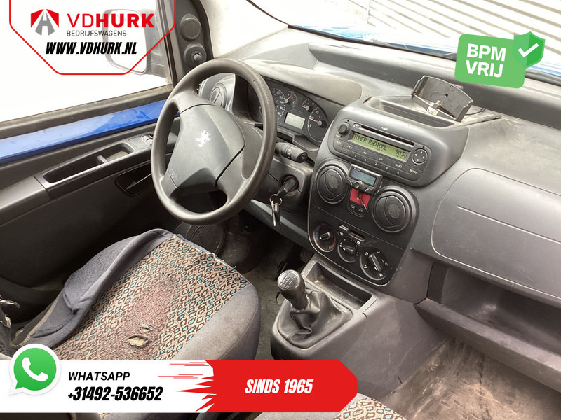 Peugeot Bipper 1.4 HDi EXPORT ONLY NL Auto/ APK 01-2026 Carkit/ Betimmerd/ Radio/ Trekhaak - Fourgonnette: photos 3 Peugeot Bipper 1.4 HDi EXPORT ONLY NL Auto/ APK 01-2026 Carkit/ Betimmerd/ Radio/ Trekhaak - Fourgonnette: photos 3
