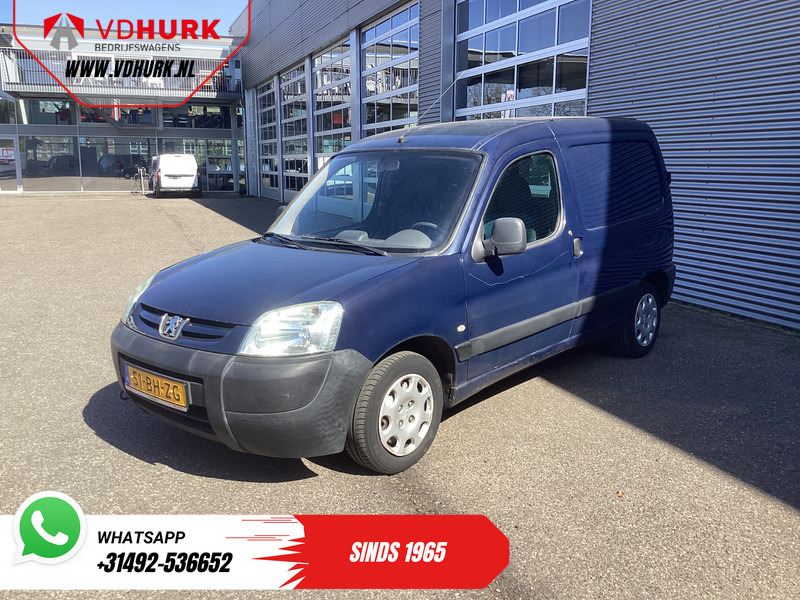 Peugeot Partner 1.4 75 pk EXPORT ONLY BENZINE APK 5-2026/ Riem V.V/ NL auto/ Trekhaak/ Radio - Fourgonnette: photos 2 Peugeot Partner 1.4 75 pk EXPORT ONLY BENZINE APK 5-2026/ Riem V.V/ NL auto/ Trekhaak/ Radio - Fourgonnette: photos 2