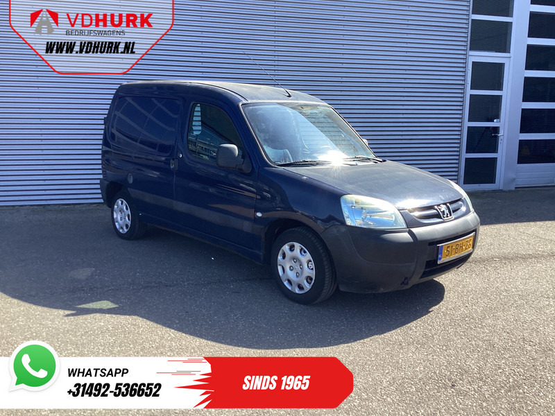 Peugeot Partner 1.4 75 pk EXPORT ONLY BENZINE APK 5-2026/ Riem V.V/ NL auto/ Trekhaak/ Radio - Fourgonnette: photos 1 Peugeot Partner 1.4 75 pk EXPORT ONLY BENZINE APK 5-2026/ Riem V.V/ NL auto/ Trekhaak/ Radio - Fourgonnette: photos 1