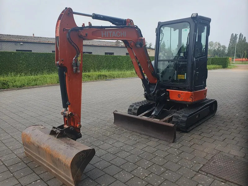 Hitachi ZX33U -5A -CLR - Mini pelle: photos 2 Hitachi ZX33U -5A -CLR - Mini pelle: photos 2