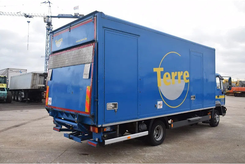 MAN L2000 - Camion fourgon: photos 5 MAN L2000 - Camion fourgon: photos 5