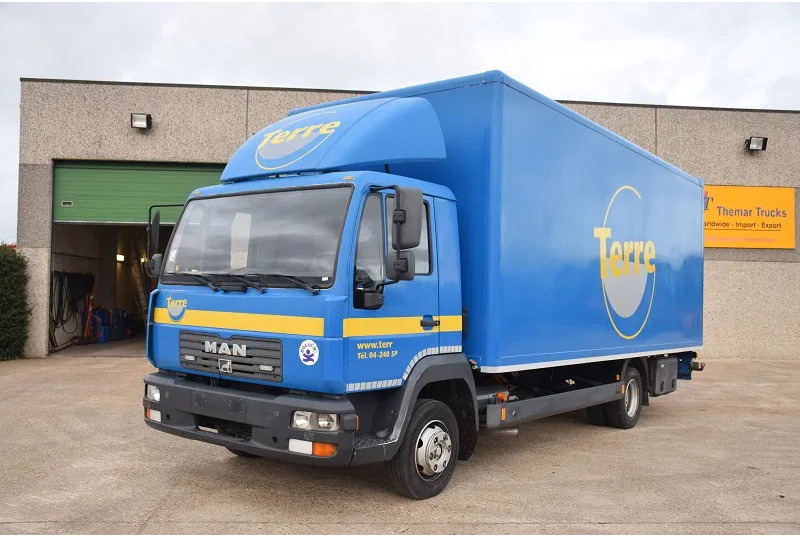MAN L2000 - Camion fourgon: photos 2 MAN L2000 - Camion fourgon: photos 2