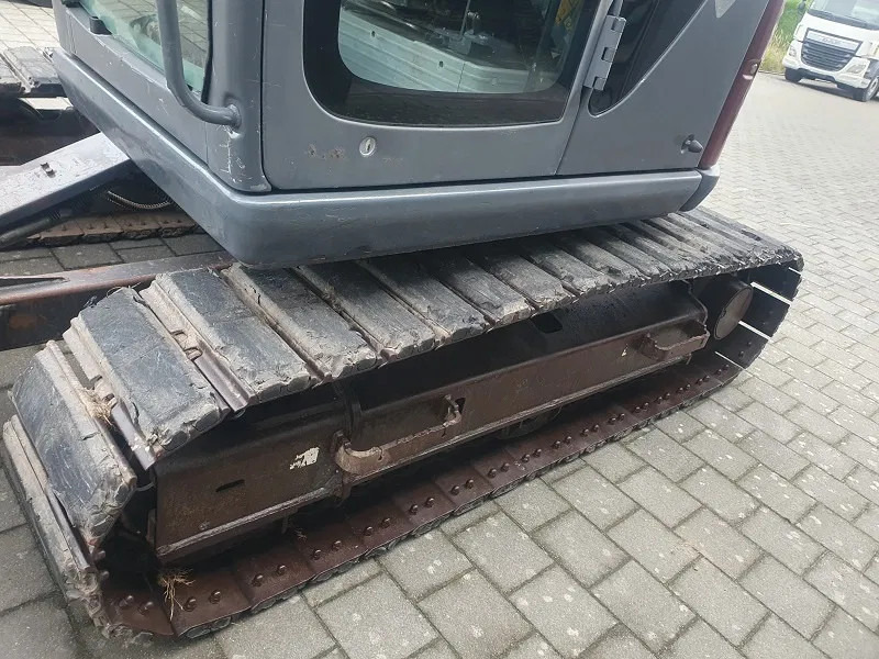 New Holland Kobelco E70 - 8 TON - Mini pelle: photos 3 New Holland Kobelco E70 - 8 TON - Mini pelle: photos 3