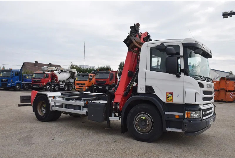 Scania P280 - Camion grue: photos 3 Scania P280 - Camion grue: photos 3