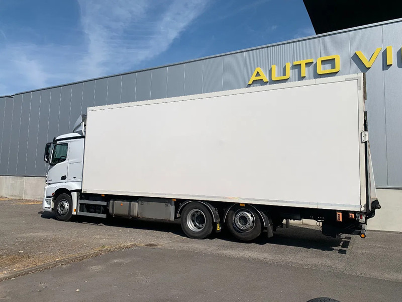 Mercedes-Benz Actros 2531 2530*Cruise control*SlaapCabine* - Camion fourgon: photos 2 Mercedes-Benz Actros 2531 2530*Cruise control*SlaapCabine* - Camion fourgon: photos 2