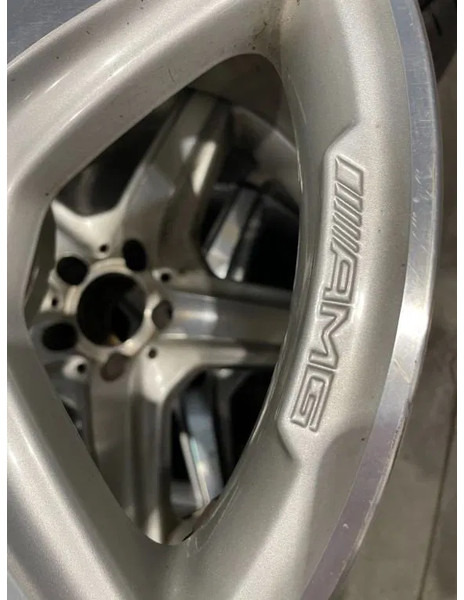 Mercedes-Benz *Occasie *3 velgen AMG* 18 inch - Jante pour Voiture: photos 2 Mercedes-Benz *Occasie *3 velgen AMG* 18 inch - Jante pour Voiture: photos 2