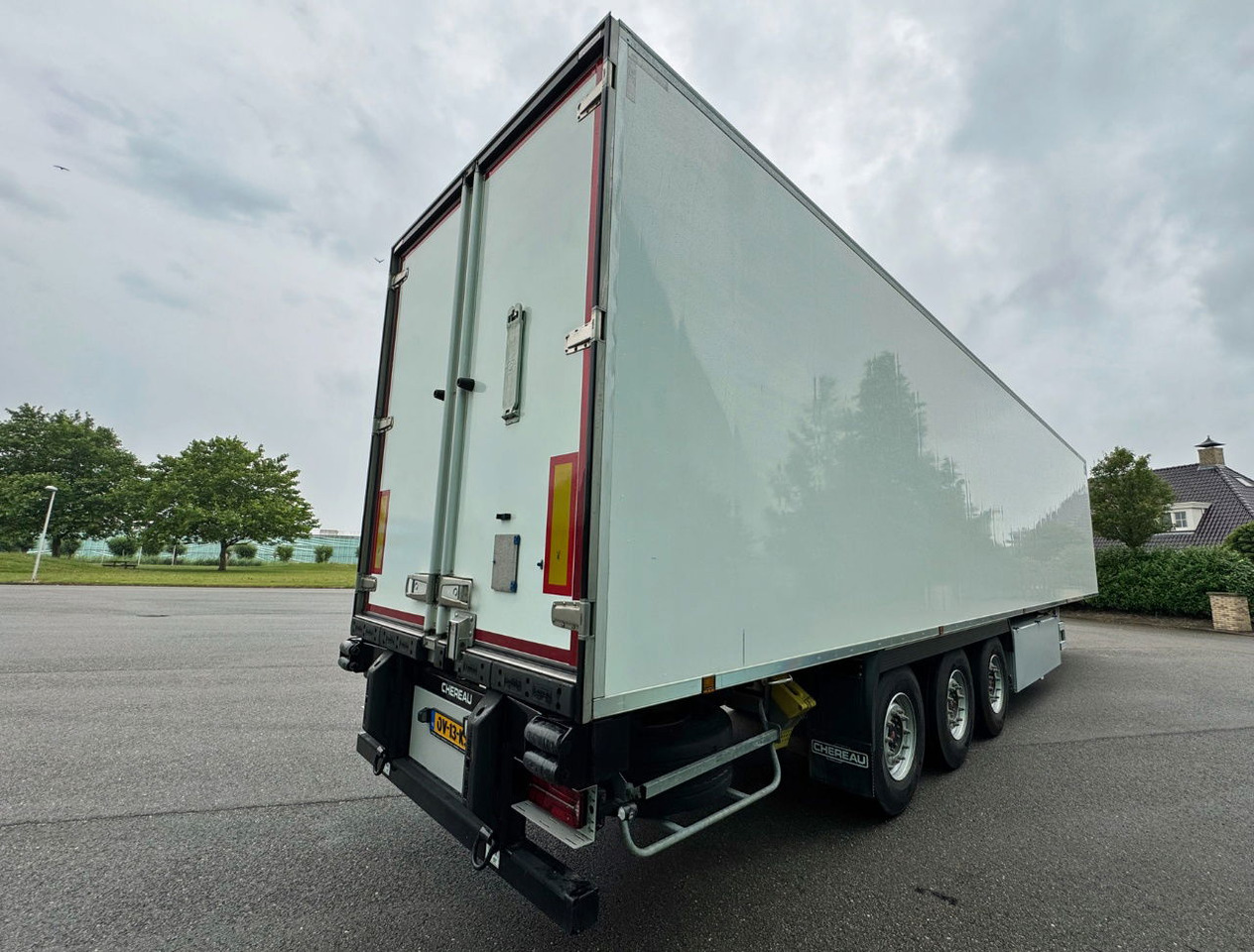Chereau CSD3 247 CM Wide 265 CM High Thermo King SLXi300 With Only 850 Hours NEW - Semi-remorque frigorifique: photos 5 Chereau CSD3 247 CM Wide 265 CM High Thermo King SLXi300 With Only 850 Hours NEW - Semi-remorque frigorifique: photos 5
