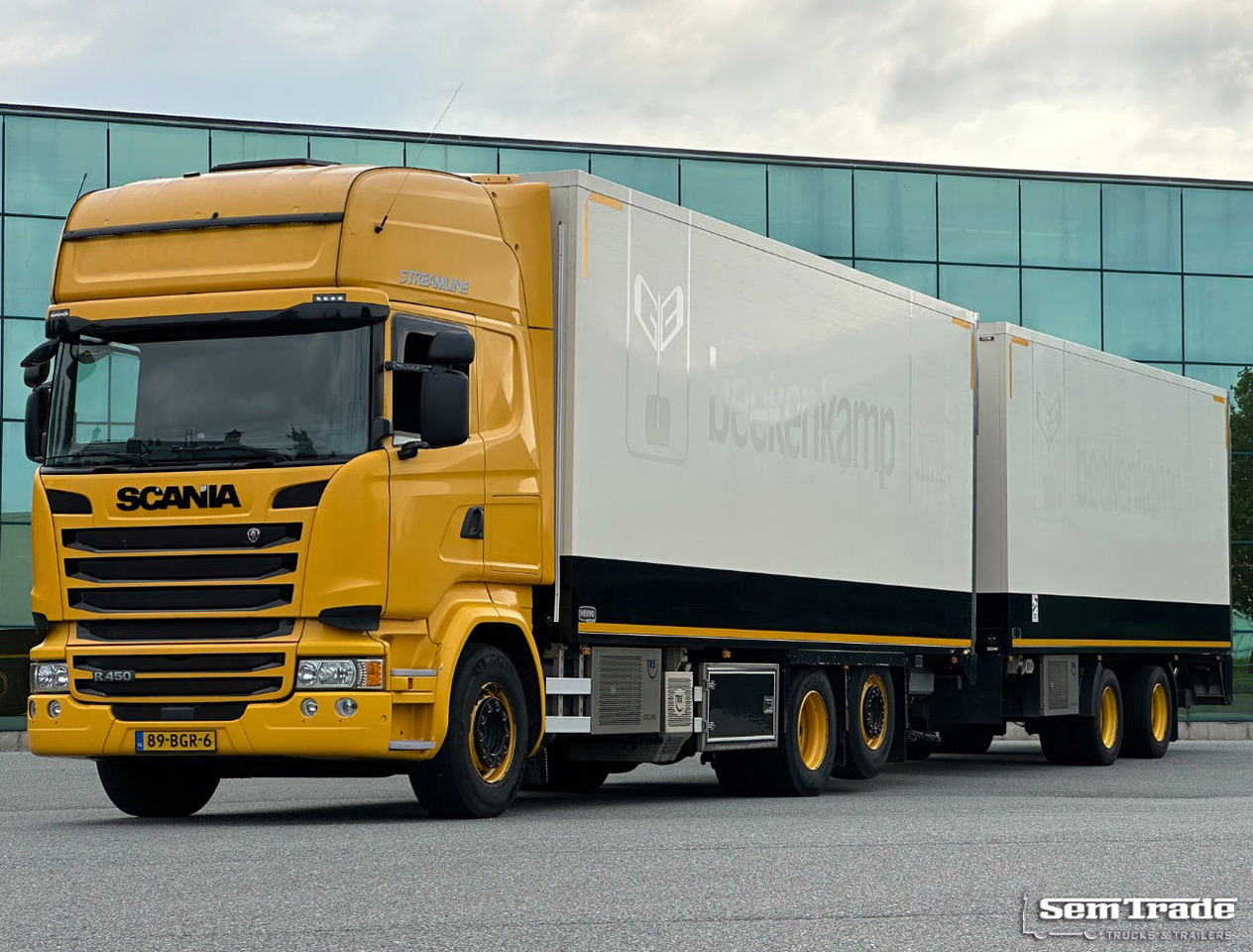 Scania R450 Retarder TRS Cooling Heiwo Isolated Boxes Tail Lift NL-Combi - Camion frigorifique: photos 1 Scania R450 Retarder TRS Cooling Heiwo Isolated Boxes Tail Lift NL-Combi - Camion frigorifique: photos 1