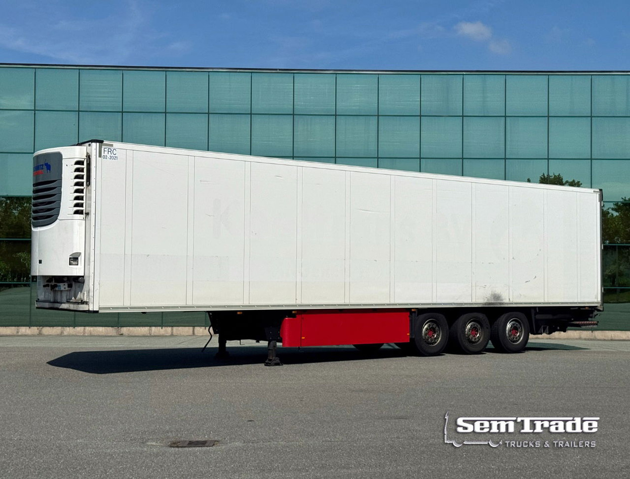 Schmitz Cargobull SCBS3B 270 CM High Flower Wide Liftaxle Tail Lift NL Trailer 6 - Semi-remorque frigorifique: photos 1 Schmitz Cargobull SCBS3B 270 CM High Flower Wide Liftaxle Tail Lift NL Trailer 6 - Semi-remorque frigorifique: photos 1