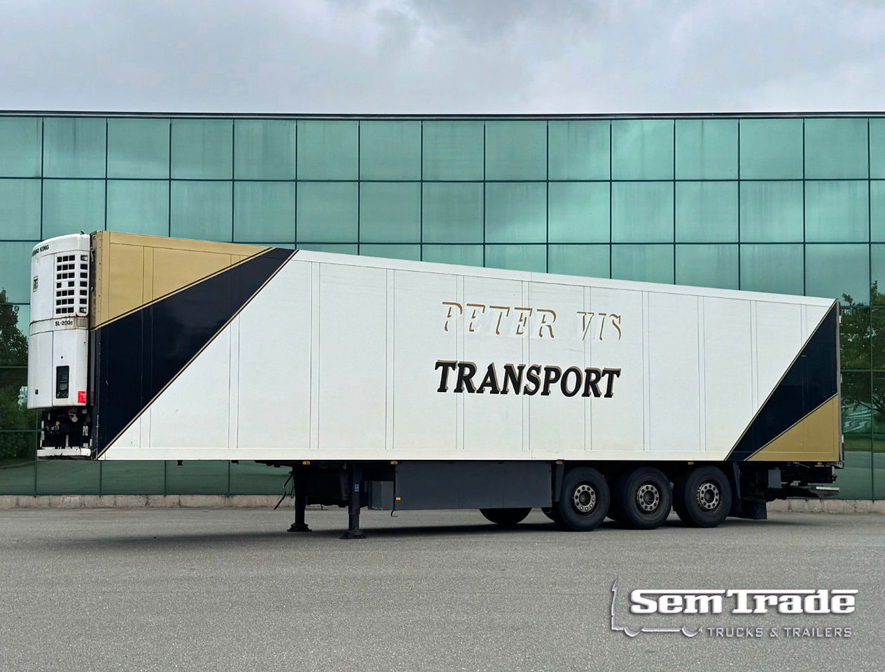 Schmitz Cargobull SKO24 Thermo King SL200e Only 8.900 Hours 270 CM High 250 CM W - Semi-remorque frigorifique: photos 1 Schmitz Cargobull SKO24 Thermo King SL200e Only 8.900 Hours 270 CM High 250 CM W - Semi-remorque frigorifique: photos 1